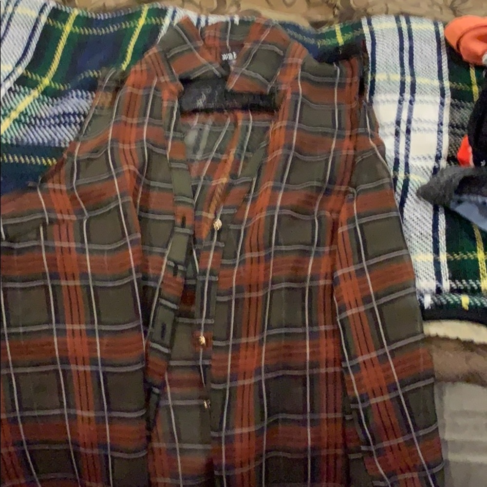 Juniors button down tank top